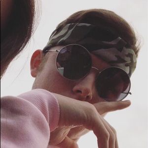 Meet your Posher, Blake